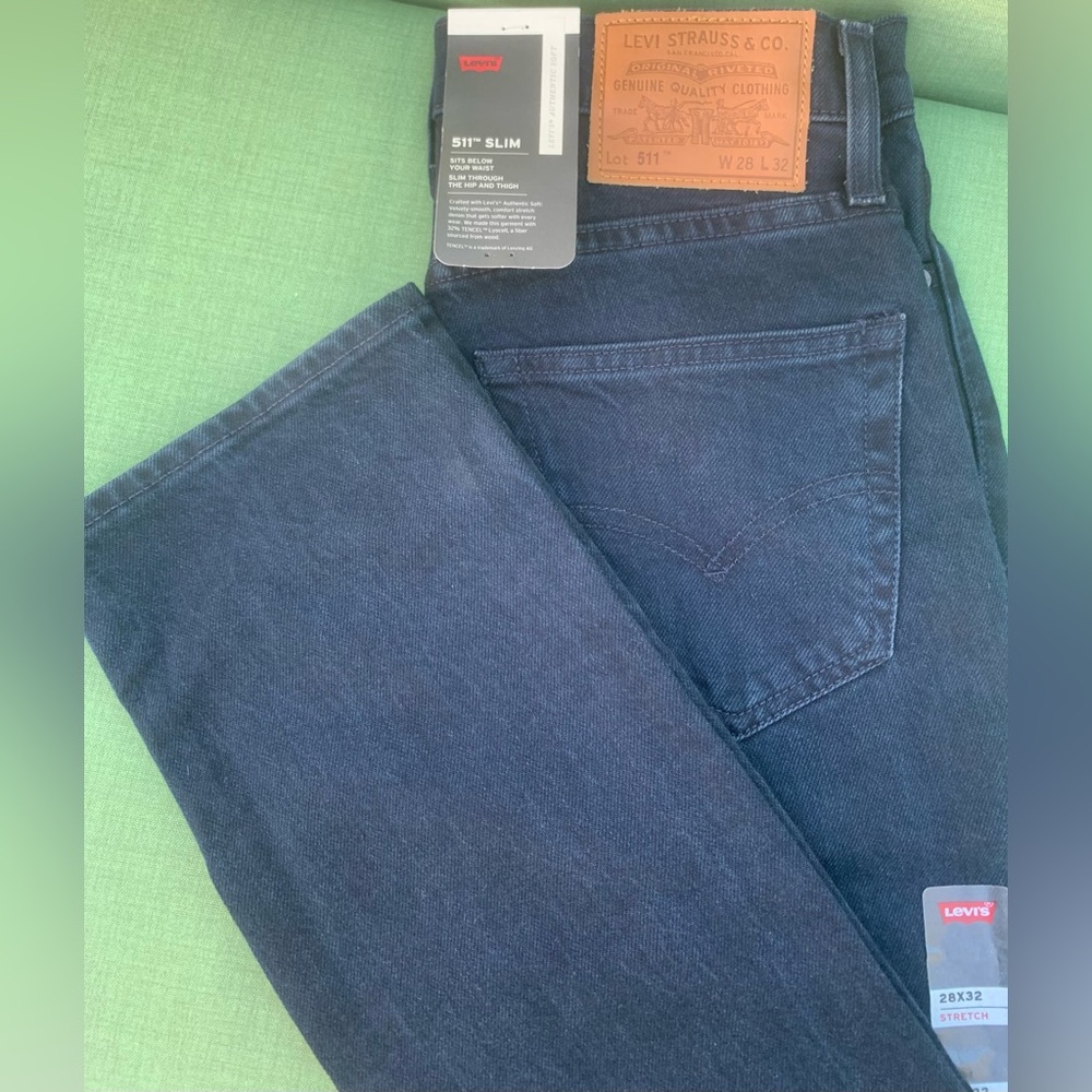 NWT Levi's Premium Denim 511 Men's Slim Fit Dark Blue W 28”x L 32”